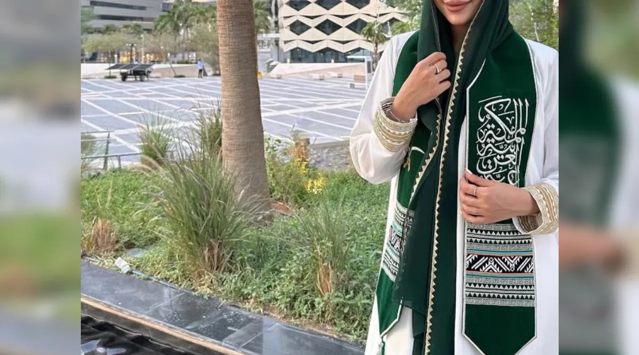 شال اليوم الوطني 95 رجالي ونسائي وللأطفال بالأسعار