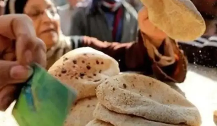 زيادة سعر العيش المدعم بعد رفع البنزين؟.. مسؤول يجيب