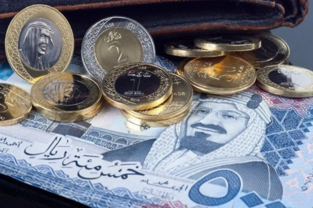 بعد تعديل تعريفتي الكهرباء والمياه.. زيادة الضمان الاجتماعي 500 ريال في السعودية