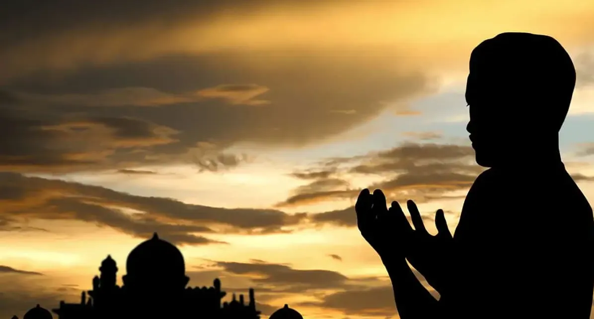 دعاء اليوم العاشر من رمضان.. ردد هذه الكلمات لتنعم بالرزق الوفير وسكينة الروح