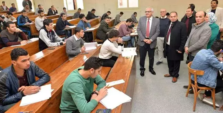  36 طالبا بجامعة المنصورة يؤدون الامتحانات في السجون 