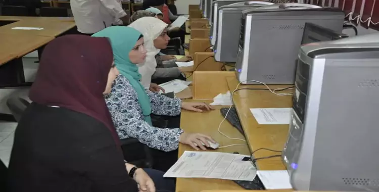  500 طالبا سجلوا رغباتهم في المرحلة الثانية بمعامل تنسيق جامعة قناة السويس 