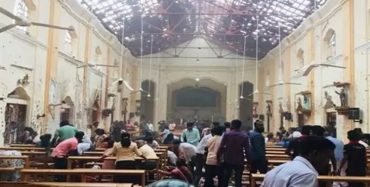 6 تفجيرات في سريلانكا استهدفت الكنائس ومقتل أكثر من 100 شخص 