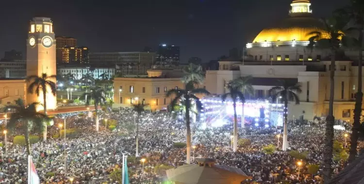  70 ألف طالب في حفل محمد حماقي بجامعة القاهرة (صور) 