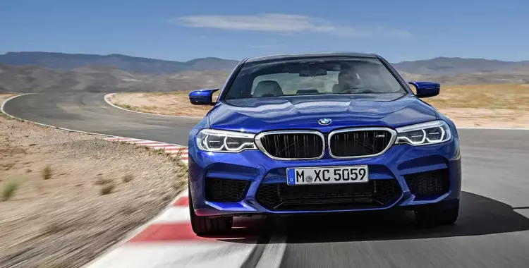  BMW.. فيديو يكشف الإمكانات الهائلة لسيارة 7 series 