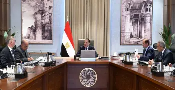 مدبولي يوجه بتأمين مخزون الوقود وتطبيق خطة عاجلة لترشيد استهلاك الكهرباء