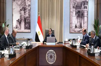 مدبولي يوجه بتأمين مخزون الوقود وتطبيق خطة عاجلة لترشيد استهلاك الكهرباء