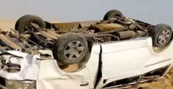 مصرع ٧ وإصابة ٤ أشخاص في حادث انقلاب ميكروباص بقنا