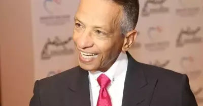 من هو محمد الصغير من سيرته الذاتية؟
