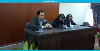 مذيع بالتليفزيون المصري: لا يوجد إعلام محايد أو موضوعي (صور)