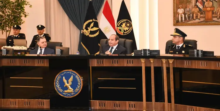  السيسي ينتقد سكن المصريين في فلل بالمسلسلات (فيديو) 