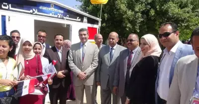 مراكز استعلامات واستعراضات شعبية.. جامعة المنيا تستقبل الطلاب في العام الجديد