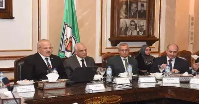 مجلس جامعة القاهرة يناقش خطة استقبال الطلاب الجدد والأنشطة