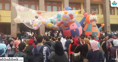 بالصور.. اتحاد تجارة عين شمس يستقبل طلاب الكلية