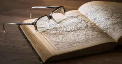 إجابات نماذج البوكليت الاسترشادية التاريخ للصف الثالث الثانوي الأزهري 2026