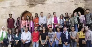 طلاب الجامعة الألمانية يشاركون في معرض «مقعد قايتباي بصحراء المماليك»