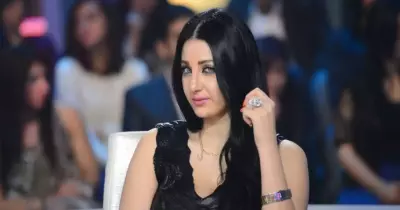حقيقة خطوبة الراقصة صافيناز من فنان معروف