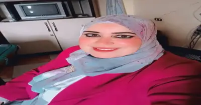 حرق من الدرجة الثانية.. القصة الكاملة لإصابة حكمت الباز بعد إشعال شاب النيران في سيارتها