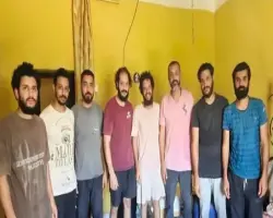 الإفراج عن 8 بحارة مصريين مختطفين على متن سفينة أمام سواحل الصومال