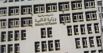 ​الحكومة تنفي إقرار زيادات بدل السفر للعاملين بالدولة