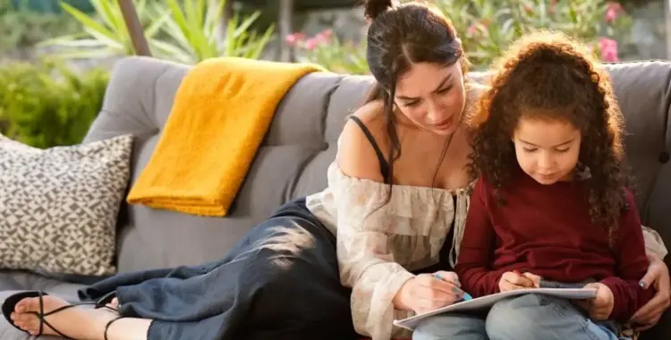  أبطال مسلسل ورود وذنوب.. الطفلة قدر تجذب الأنظار بدراما تركية مشوّقة 