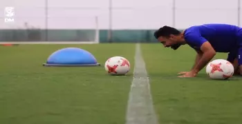 فيديوهات من معسكر الأهلي في إسبانيا.. سقوط وتحدي وأهداف غزيرة