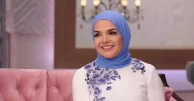 منى عبدالغني تعلن عودتها للغناء مرة أخرى مع فرقة الأصدقاء (صورة)