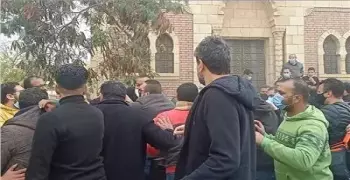 مشاداة في جنازة محمد الصغير والسبب وأحمد السقا يعتذر.. تفاصيل
