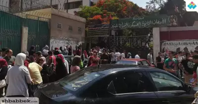 طالبة تهرب بكراسة امتحان الثانوية العامة في القليوبية