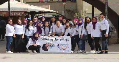 «لا تتسرع في الحكم على الآخرين».. حملة لطلاب بجامعة حلوان (صور)