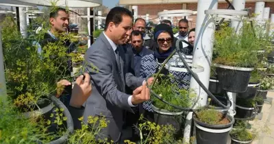 افتتاح نموذج زراعة الأسطح بكلية الزراعة جامعة أسيوط