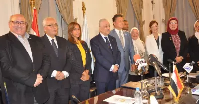 تعاون مشترك بين جامعة عين شمس ووزارة التربية والتعليم لتدريب المعلمين