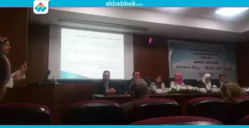 نائب رئيس جامعة القاهرة يطالب بطباعة كتيبات لتوصيات «شباب الباحثين»