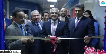 بالصور.. رئيس جامعة المنيا يفتتح وحدة العناية المركزة بقسم النساء والتوليد