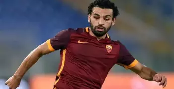 شاهد| انفرادات ضائعة من محمد صلاح في هزيمة روما أمام أتلانتا (1-2)