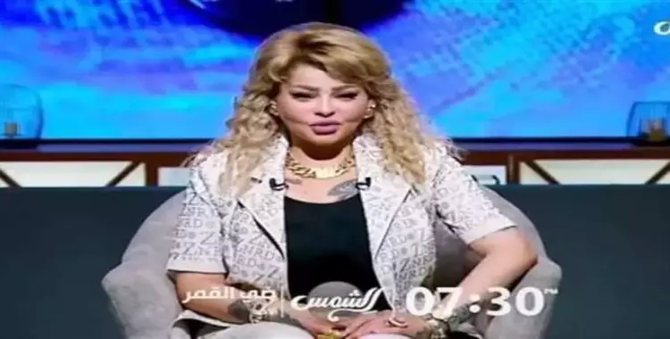  من هي إيمي تاتو؟ وما هو برنامجها وسبب الهجوم عليها؟ 