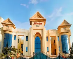 مدرسة ميلينيوم بالقطامية تمنع دخول تلميذة بعد تأخرها عن الطابور الصباحي