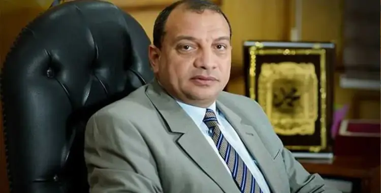  هجوم على رئيس جامعة بني سويف بعد بلوغه سن المعاش: الله لا يسامحك 