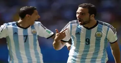 هيجواين يعود إلى صفوف المنتخب الأرجنتيني أمام إيطاليا