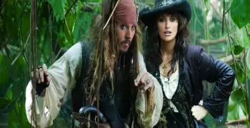 «جوني ديب» و«مارك والبرج» و«نيكولاس هولت» في أفلام السهرة