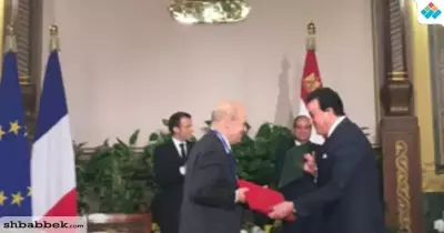وزير التعليم العالي يوقع اتفاقية إعادة تأسيس الجامعة الفرنسية في مصر