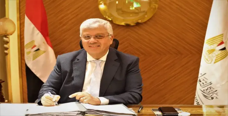  أساتذة الجامعات بقائمة مجلس الشيوخ بالأسماء 