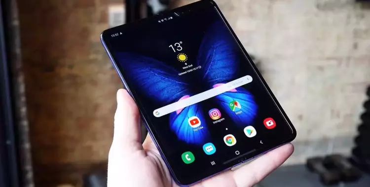  سعر هاتف سامسونج Galaxy Fold القابل للطي 