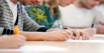 رابط منصة الشهادات العامة.. تسجيل استمارة الإعدادية 2026