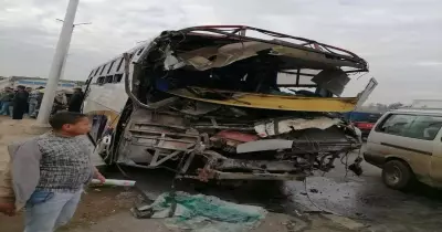 حادث المنصورة اليوم بالصور..أتوبيس جامعة حورس اصطم بسيارة نقل والمصابين طلاب