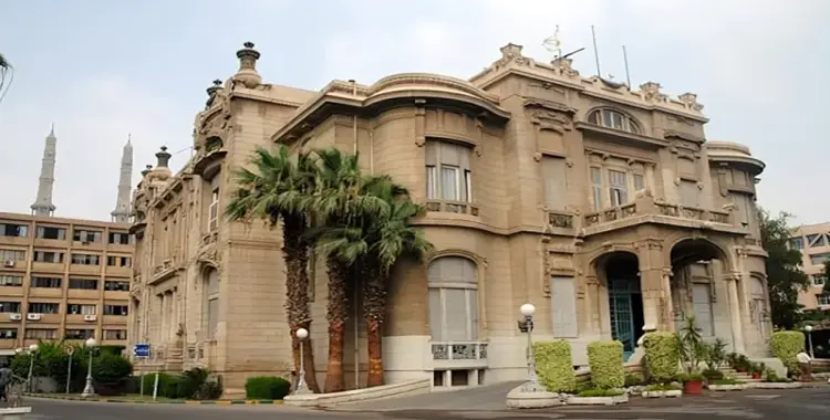  ما هو عنوان جامعة عين شمس الأهلية؟ 
