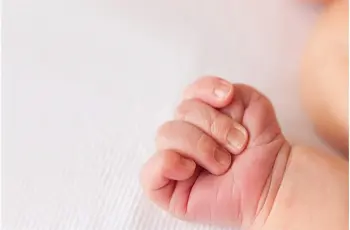 بعد انتشار الفيديو.. المجلس القومي للأمومة يستجيب لحالة الرضيع صاحب فيديو الصفع على الوجه