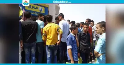 لدفع المصاريف.. طلاب بني سويف يتزاحمون على «فوري»