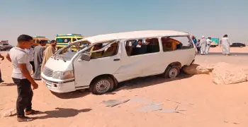 حادث صحراوي قنا اليوم.. مصرع وإصابة 18 شخصًا في تصادم مروع (صور)