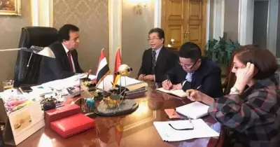 وزير التعليم العالي يبحث آليات التعاون مع الصين (صور)